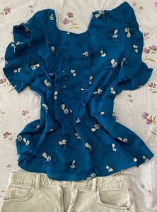 Blue Floral Ruffle Sleeve Top 💙