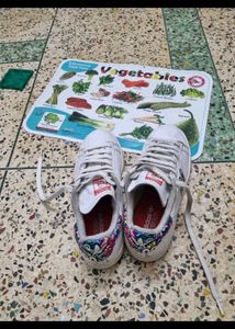 Rare vintage  White Adidas Sneakers with Flor