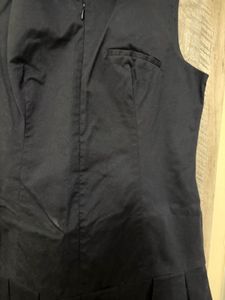 Sleeveless Black Pleated Mini Dress