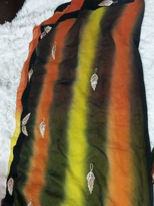 Vibrant Striped Saree with Leaf Motifs🥳🤩