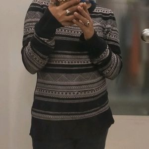 BEAUTIFUL WOOL SWEATER  FOR GIRLS
