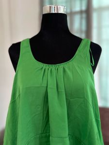 ZARA Vibrant Green Sleeveless Flowy Top