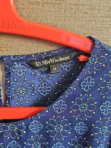 Stylish Blue Floral Print Top