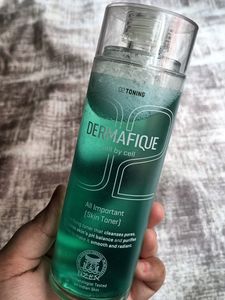 Dermafique Toner 💙