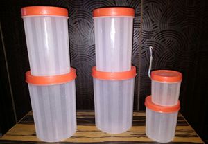 Set Of 6 Plastic Containers
