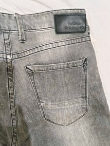 Stylish Grey Distressed Jeans