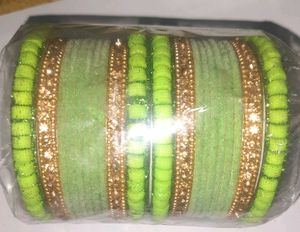 Vibrant Green &amp; Gold Bangles Set