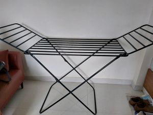 URGENT !! Foldable Clothes Drying Stand