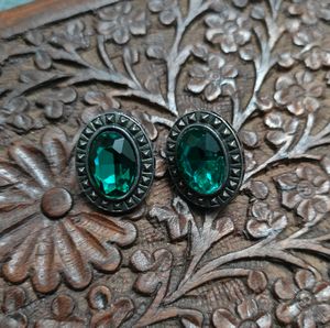 Oxidised Brass Studs