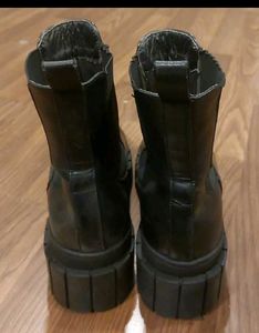 Black Chunky Sole Chelsea Boots