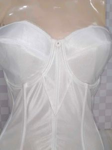 (900)Vintage White Corset Top