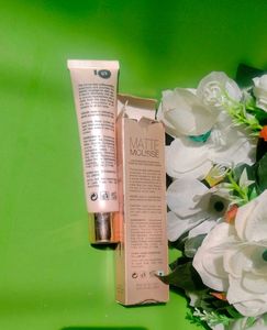 Combo Of 2😱Mouse Foundation And Liquid Highlightr