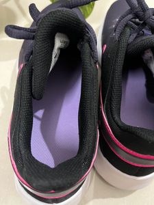 Nike Legend Essential Training Shoe