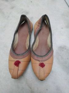 Punjabi Jutti