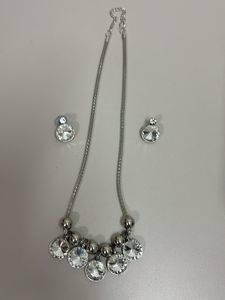 Elegant Crystal Necklace &amp; Earring Set