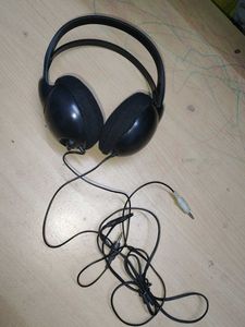 Black Wired Headphones mic philips