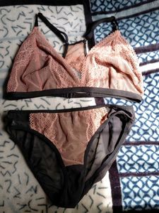 Clovia Mesh Lace Bralette and Panty Set