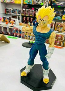 Majin Vegeta Attacking Mode Standing Action Figure