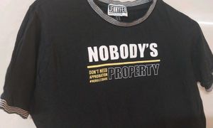 Jennyfer "Nobody's Property" Crop Top