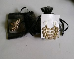 Earing and ring set (unused)