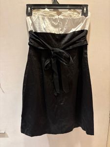 Chic Black &amp; White Strapless Dress