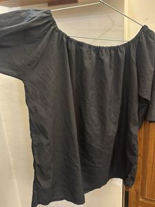 Chic Black Off-the-Shoulder Top
