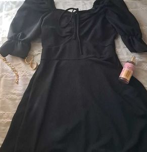 mini black dress 🐈‍⬛️
