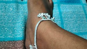 Women Anklet Green Stone Design