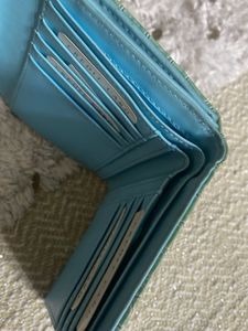 Chic Green Croc Embossed Wallet