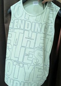 Graphic Print Sleeveless Top