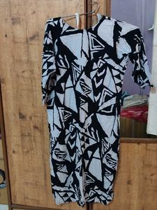 Printed Black &amp; White Kurti