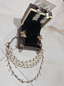 Elegant Pearl Necklace &amp; Earring Set