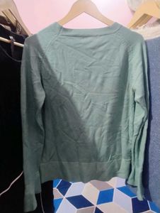 Cute Green Sweatshirt with Bag Appliques