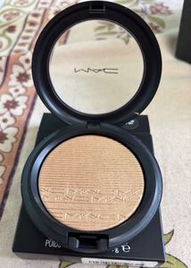 MAC Studio Extra dimension highlighter
