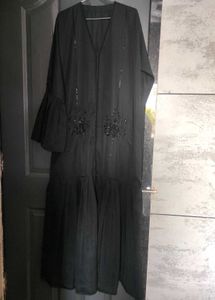 PRICE DROP!!! Beautiful Black flared Abaya/Burqa