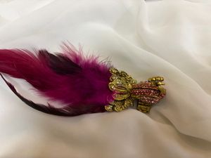 Unique Feather & Rhinestone Ring