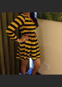 Dress With Mustard Black Stripes And A Belt
