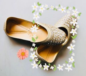 💫💫💫Stunning Gold Juttis 💫💫💫