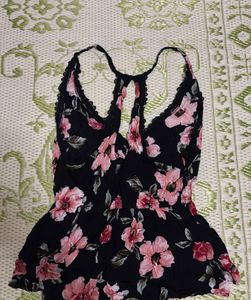 KENDAL&amp;KYLIE Sexy v-neck top