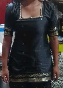 Elegant Black Kurta Set with Gold Embellishments