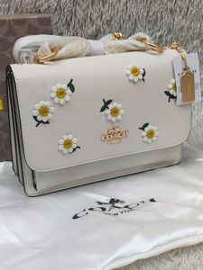 Coach Daisy White 🤍 Flower Edition