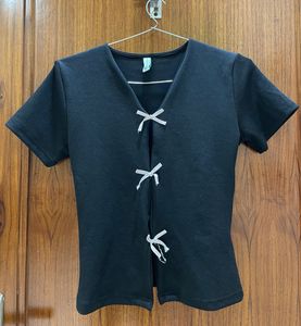 Chic Black V-Neck Tie-Up Blouse