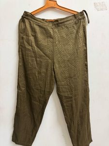 Saaki Kurta Pant Set