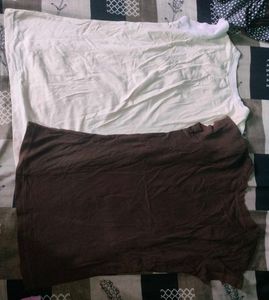 🚚 4  women's Tees