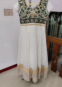White Anarkali Kurta With Green Embroidery On Yoke