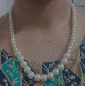 Classic Faux Pearl Necklace