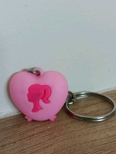 HELLO KITTY &amp; BARBIE KEYCHAIN SET