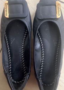Stylish Black Ballet Flats with Gold Buckle