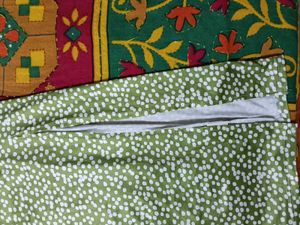 Green Dotted pattern Skirt