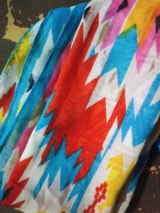 Vibrant Geometric Print Scarf/Casual Dupatta